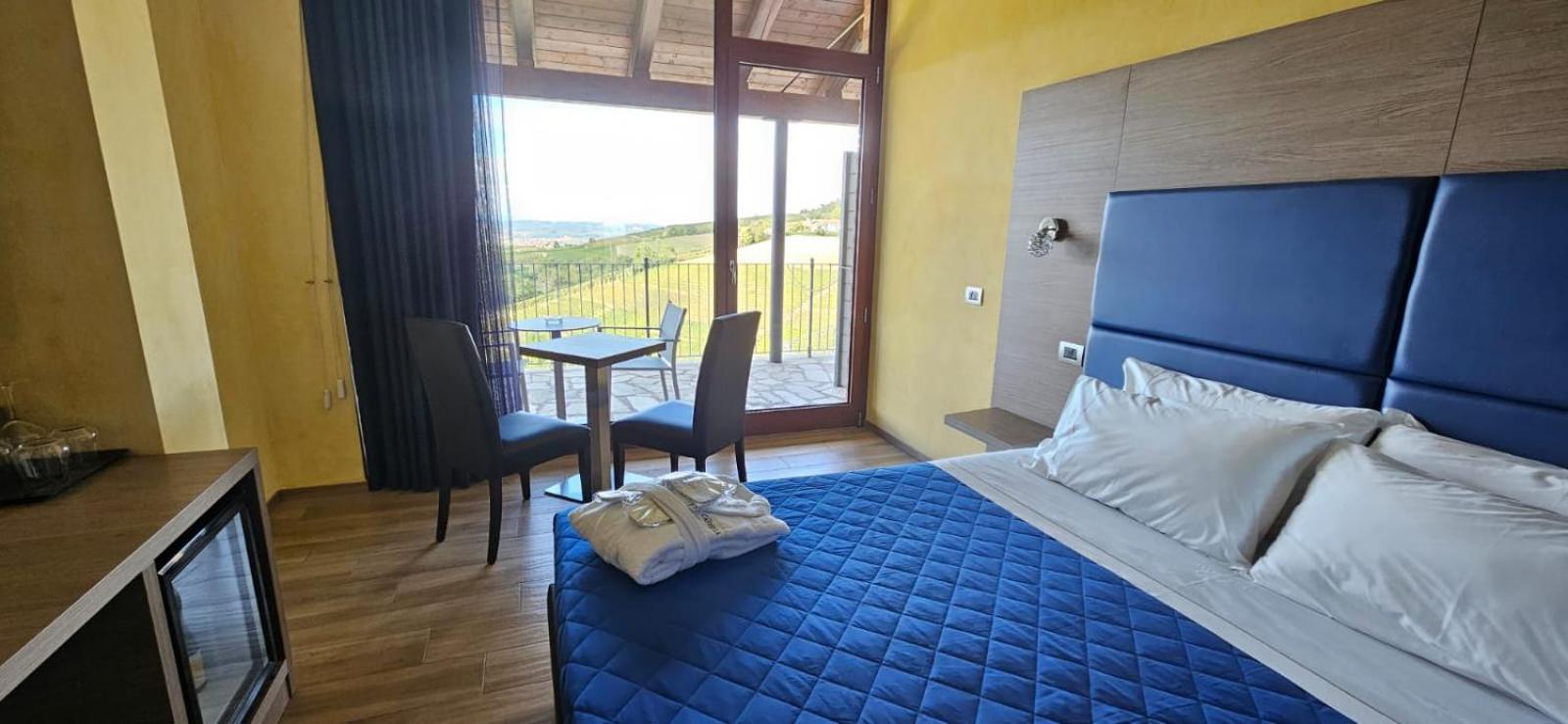 Casa Castella - Adults Only - Langhe Villa Diano dʼAlba Exteriör bild