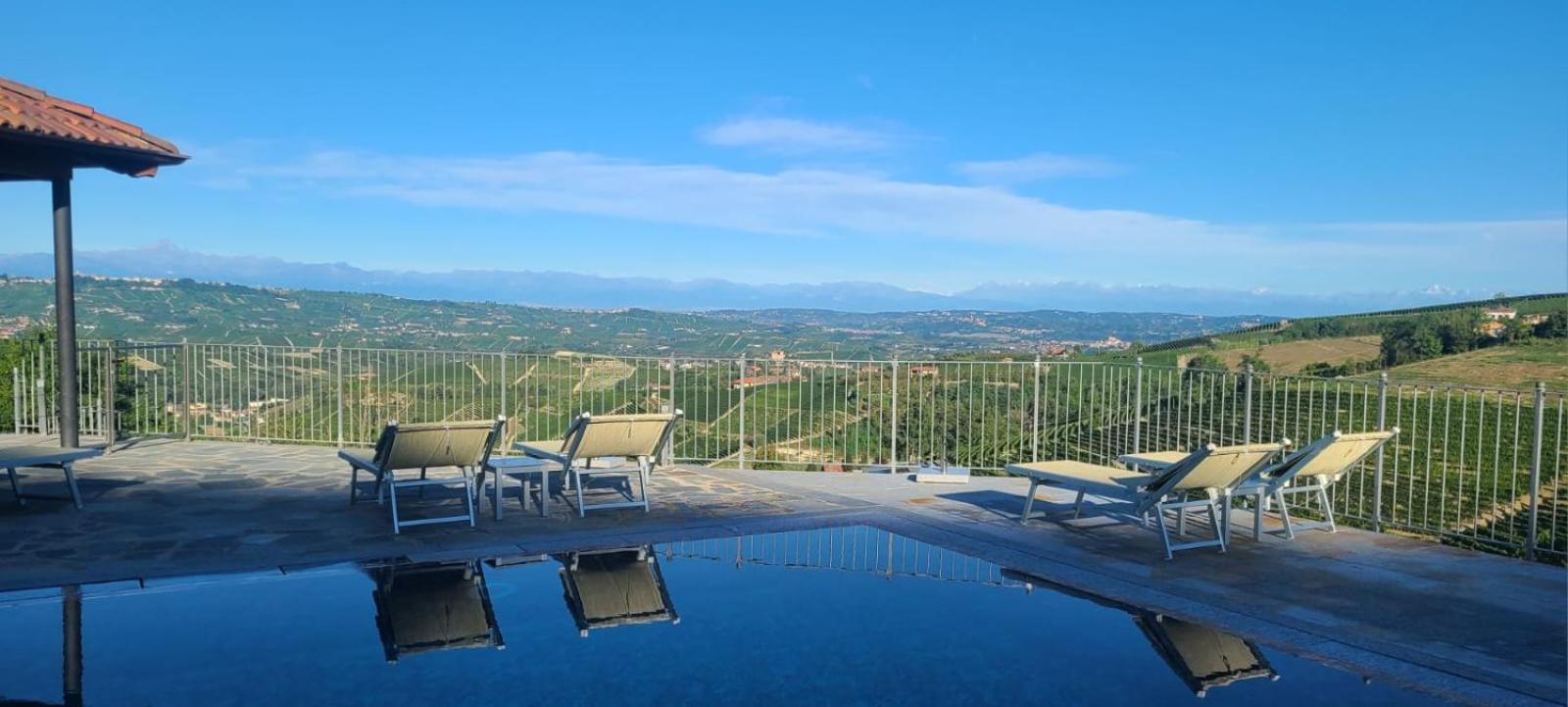 Casa Castella - Adults Only - Langhe Villa Diano dʼAlba Exteriör bild