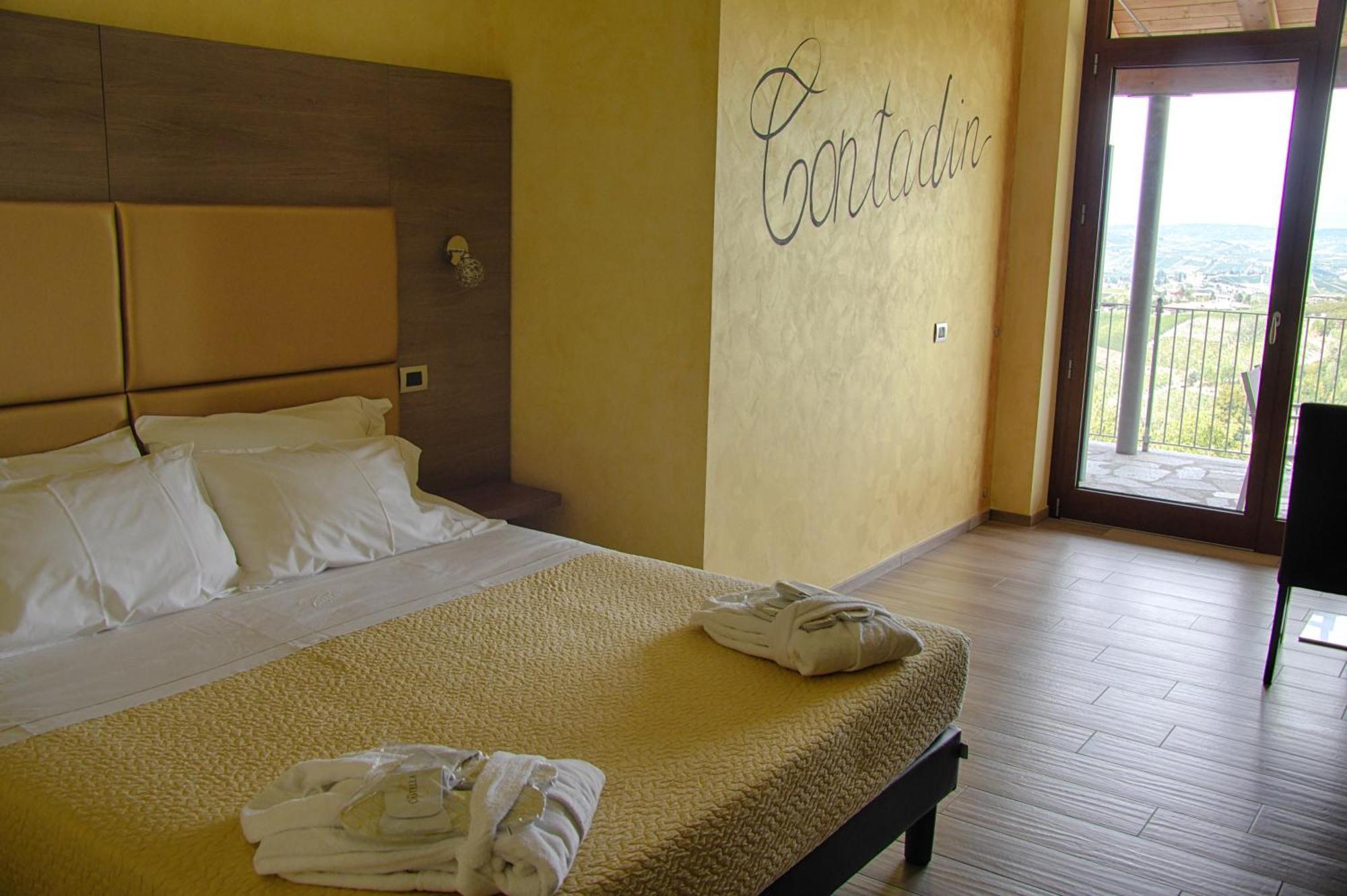 Casa Castella - Adults Only - Langhe Villa Diano dʼAlba Exteriör bild